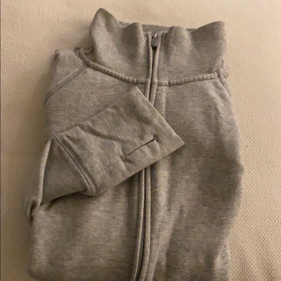 GAP Tops - Gap fit zip up sweatshirt
